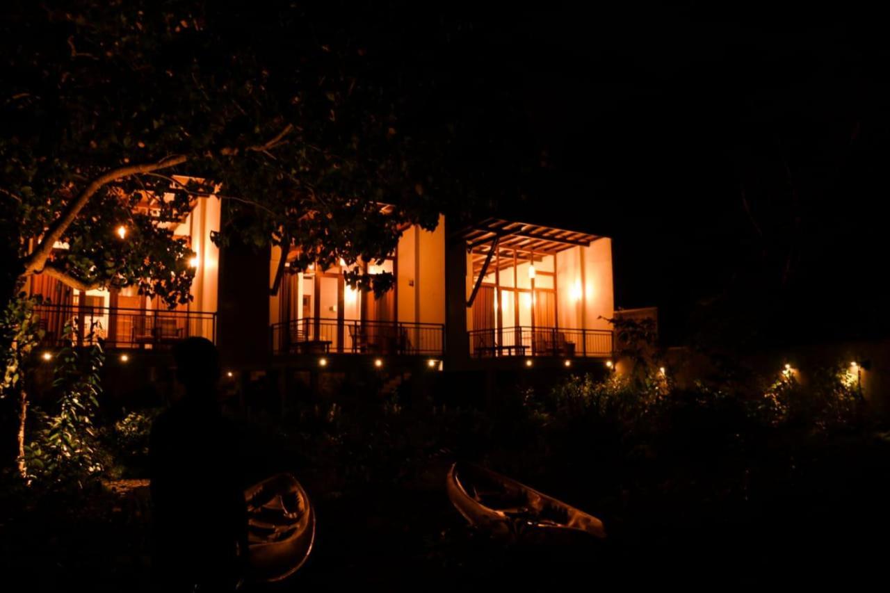 Senu Lagoon Villa Тангалла Экстерьер фото
