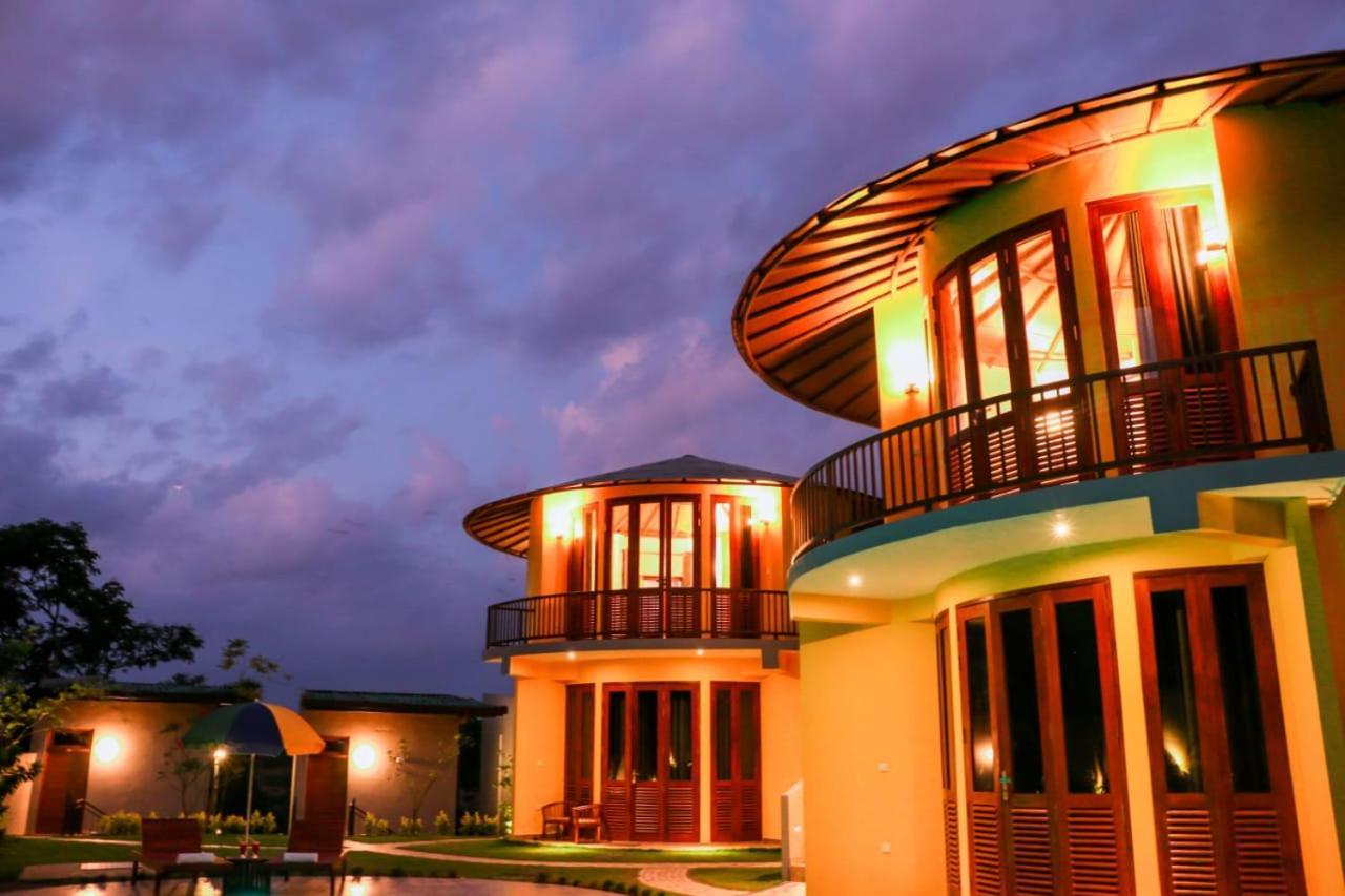 Senu Lagoon Villa Тангалла Экстерьер фото