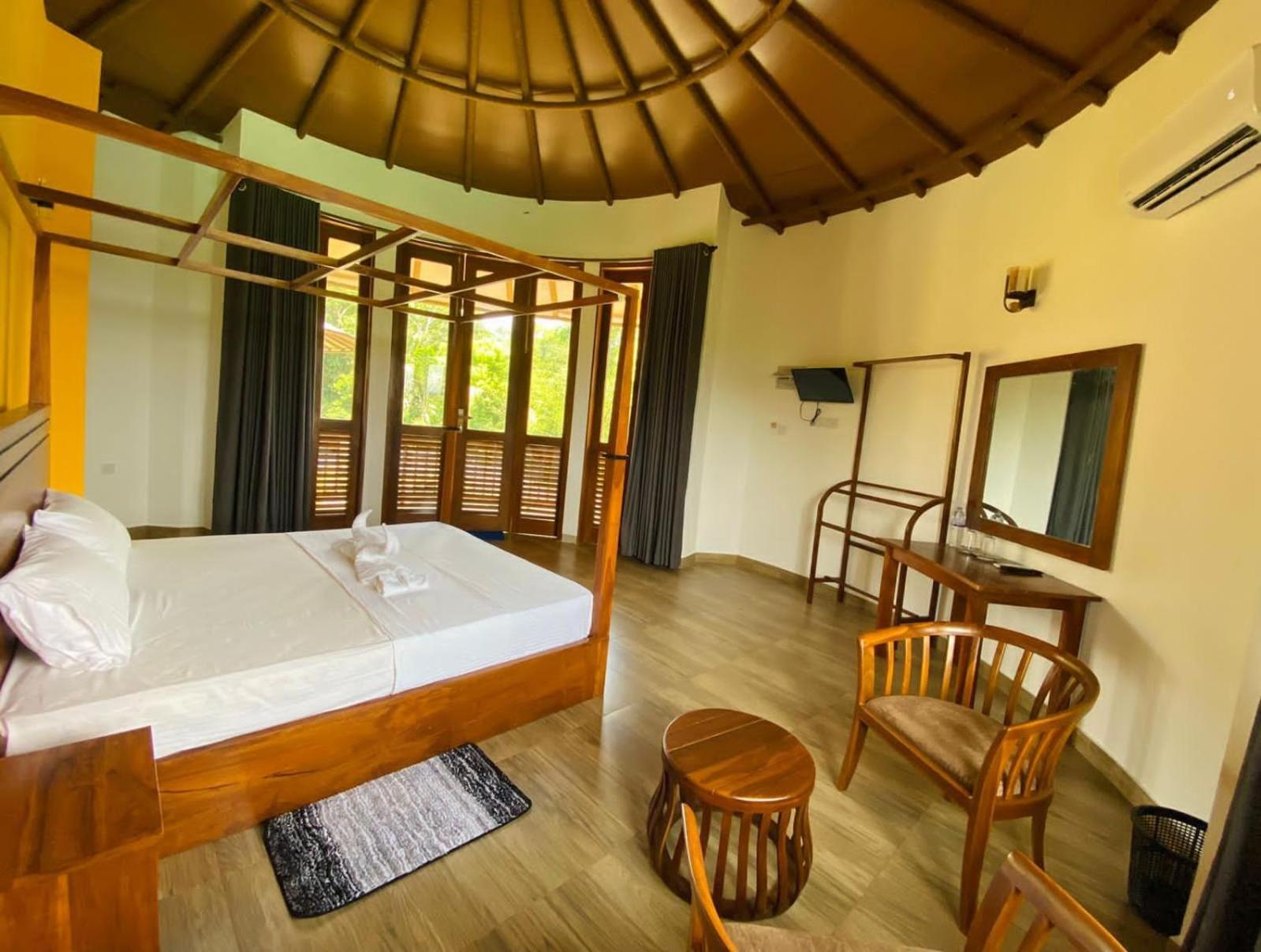 Senu Lagoon Villa Тангалла Экстерьер фото